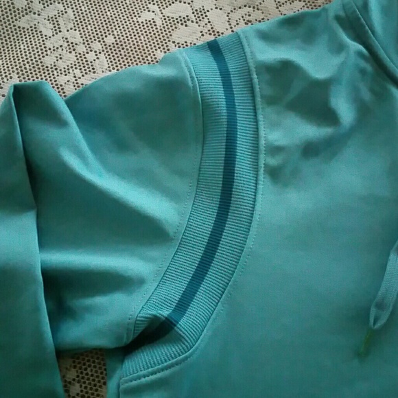 SOFFE , LARGE,  NEW HOODIE, TEAL GREEN. - Picture 5 of 7